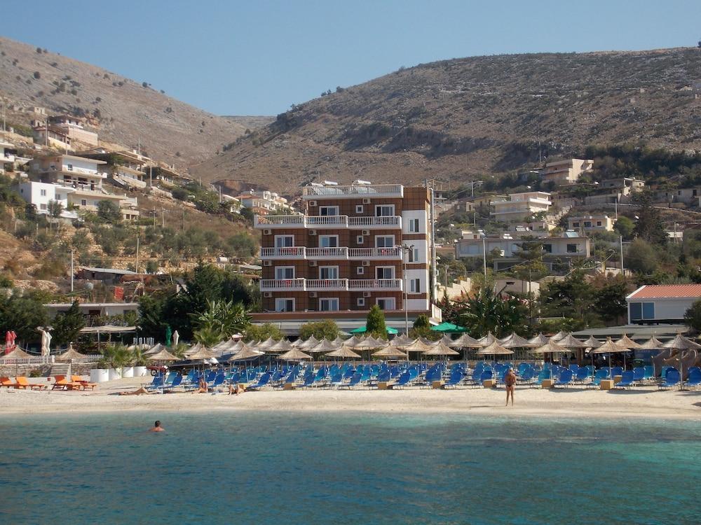 Mucobega Hotel Saranda Zewnętrze zdjęcie