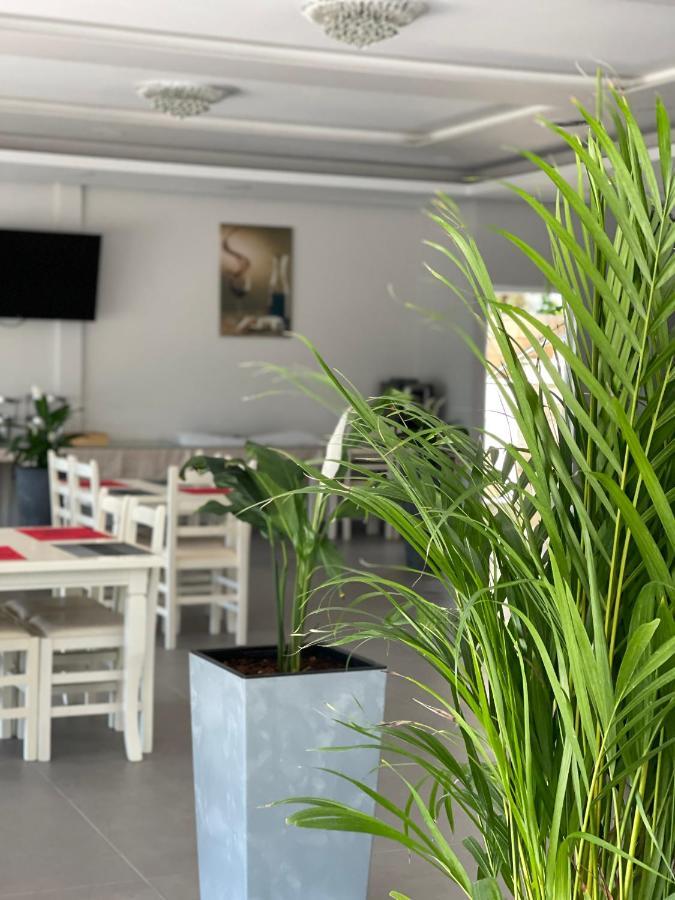 Mucobega Hotel Saranda Zewnętrze zdjęcie