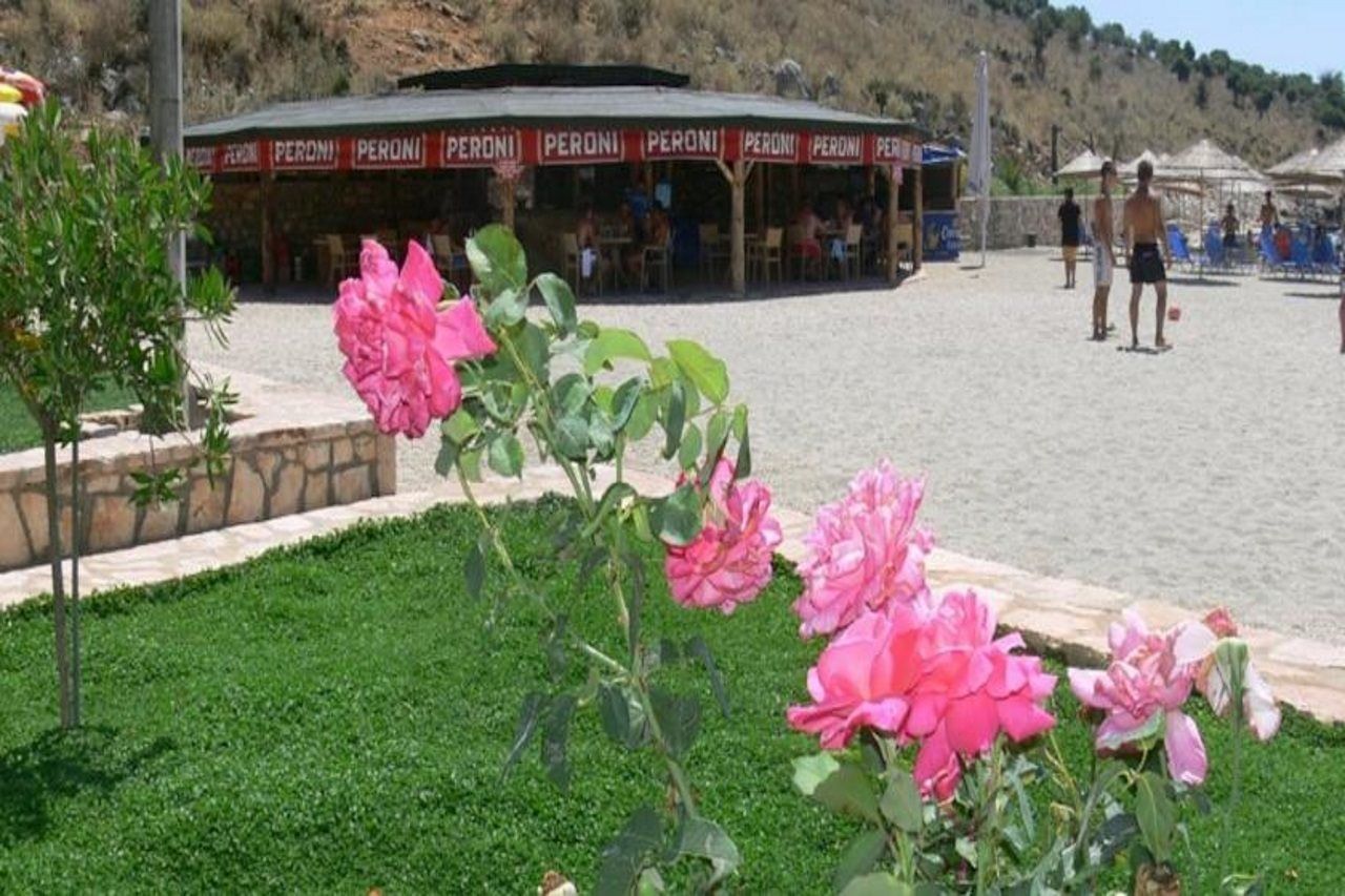 Mucobega Hotel Saranda Zewnętrze zdjęcie